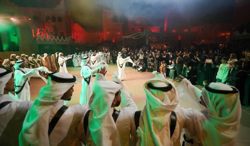 موسم الدرعية 24/25 يختتم فعالياته بعد 100 يوم من التجارب الثقافية والعروض التفاعلية في قلب التاريخ السعودي