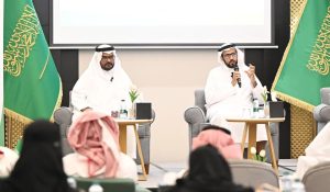 🌍 في تبوك.. مركز الملك عبدالعزيز للتواصل الحضاري يناقش دور القيم الإسلامية والعربية في بناء مجتمع سعودي متجدد