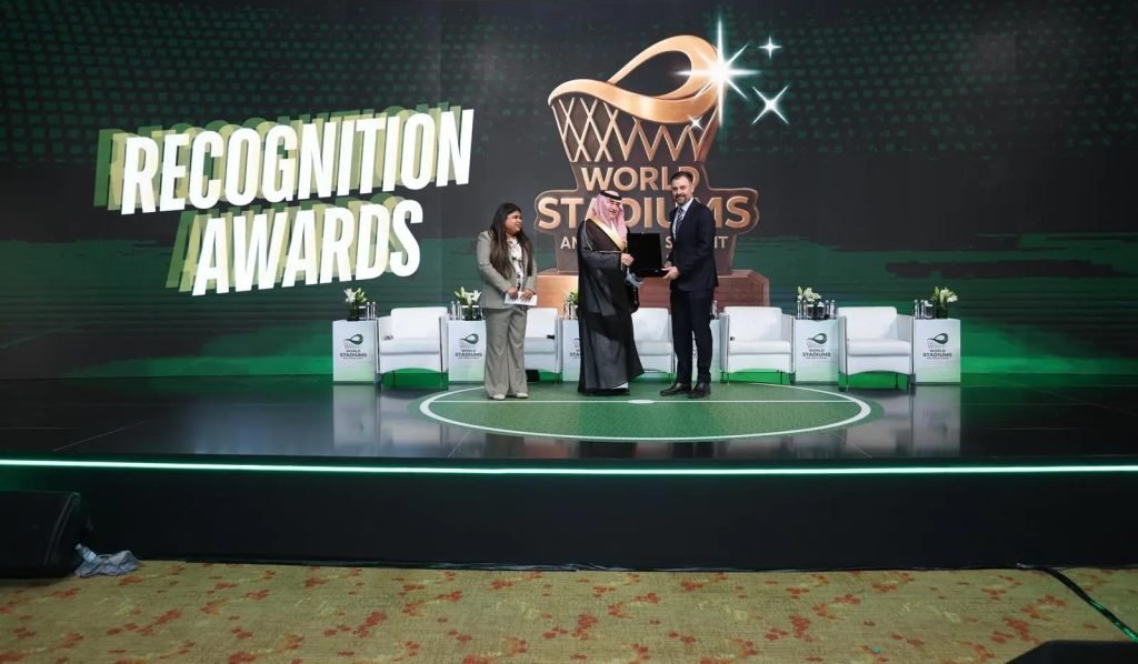 المربع الجديد يكشف عن استاد رياضي عالمي مستوحى من الطلح في قمة الملاعب بالرياض.. وجهة رياضية لفعاليات كأس العالم 2034