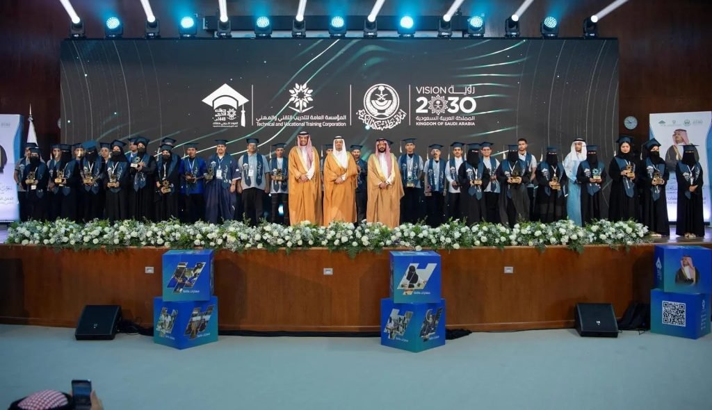 نائب أمير منطقة مكة يرعى حفل تخريج أكثر من 11 ألف متدرب ومتدربة في التخصصات التقنية والمهنية بجدة