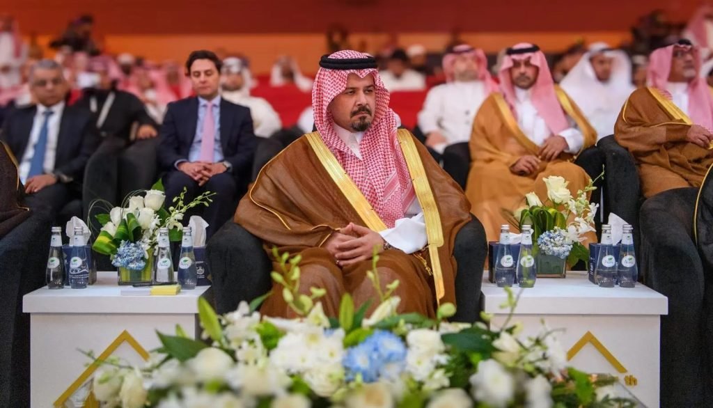 في رعاية ملكية سامية.. أمير المدينة المنورة يفتتح الدورة الـ45 لندوة البركة للاقتصاد الإسلامي ويُطلق "جائزة صالح كامل"