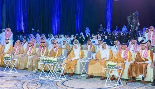 أمير الشرقية يُطلق ملتقى التحول الرقمي 2025 بالدمام: خطوة استراتيجية نحو مستقبل رقمي مستدام