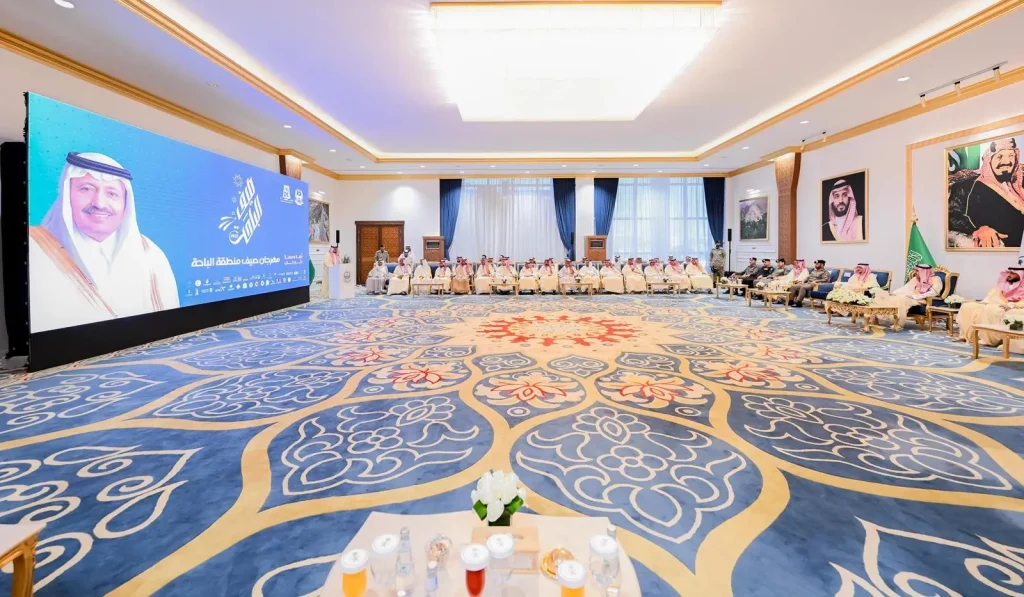 أمير الباحة يدشّن مهرجان صيف الباحة 2025 بـ500 فعالية تستهدف 2.5 مليون زائر تحت شعار "تراث وسياحة"