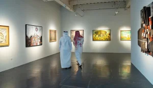 "ملامح متغيّرة".. معرض فني يوثق تحوّلات الفن الحديث في الخليج ويكشف جذور الحداثة البصرية في القرن العشرين