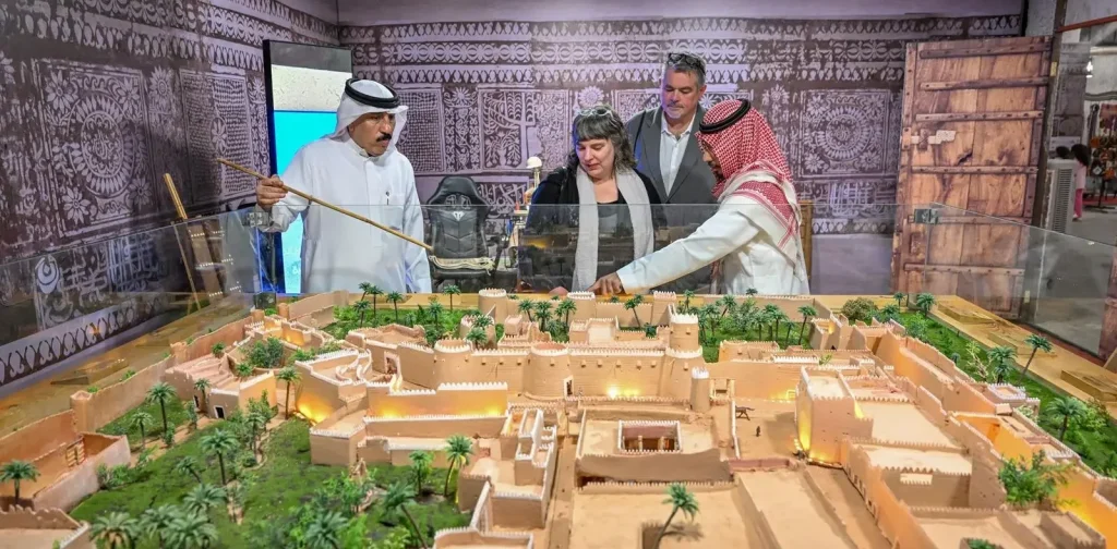 65 ألف زائر في "بيت حائل 2025".. فعاليات تراثية وفنية تُعيد إحياء ذاكرة الأجداد وتعزز الهوية الثقافية