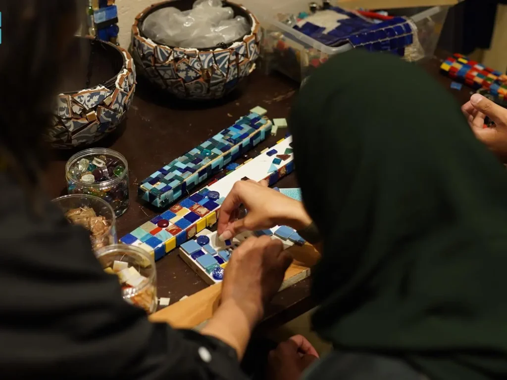 🎨 "زاوية 97" في جدة التاريخية.. ورش إبداعية تعزز حضور الحرف اليدوية في عام 2025