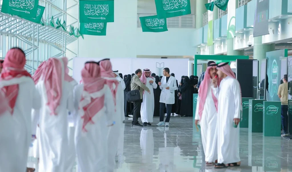 75 مشروعًا بحثيًا وابتكاريًا يثري الملتقى العلمي بجامعة الحدود الشمالية بمشاركة طلابية واسعة