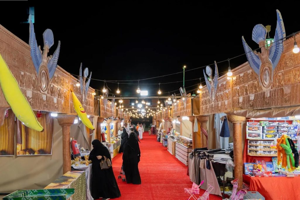Arab Bazaars Add Color to "Layali Suhail 2025" in Rafha: Cultural Diversity Brings Together Arab Crafts and Heritage in a Festive Atmosphere