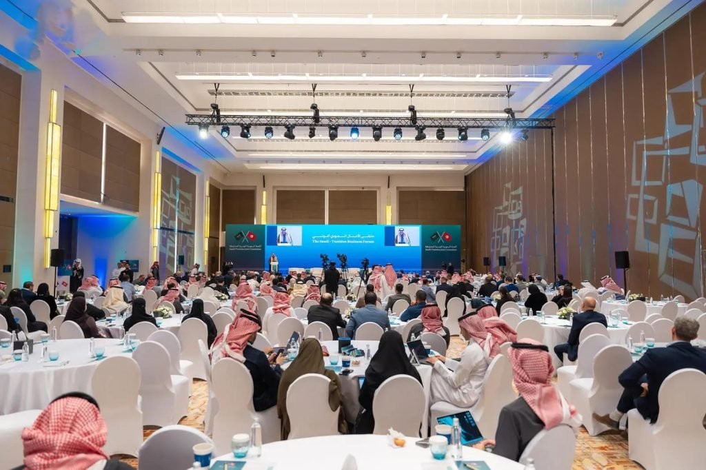 ملتقى الأعمال السعودي التونسي يؤكد تنمية الاستثمارات المشتركة وتحقيق التكامل الاقتصادي بين البلدين
