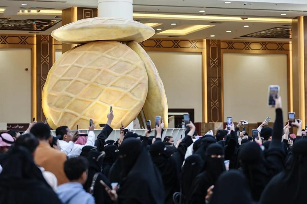 إقبال واسع على مهرجان «الكليجا 17» في بريدة بمشاركة أكثر من 200 أسرة منتجة