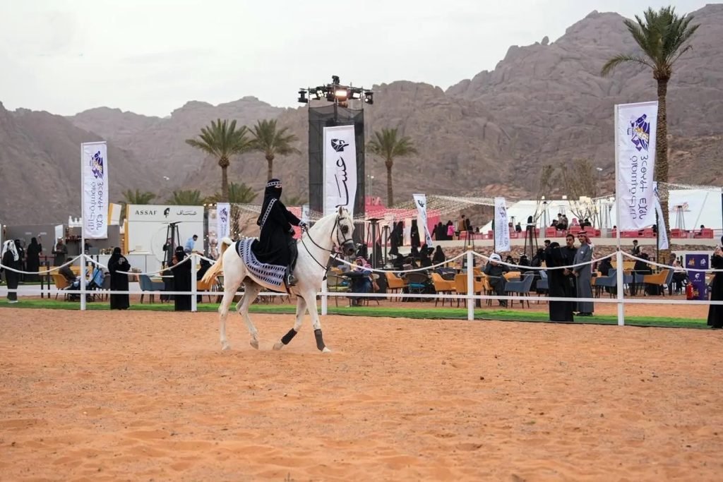 فروسية حائل تقدّم تجربة "الخيل والهيل" لزوار رالي باها حائل تويوتا الدولي 2026