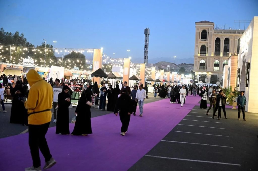 الحرفيات السعوديات يتألّقن في قرية أتاريك العالمية ويُجدّدن التراث ضمن فعاليات شتاء مكة