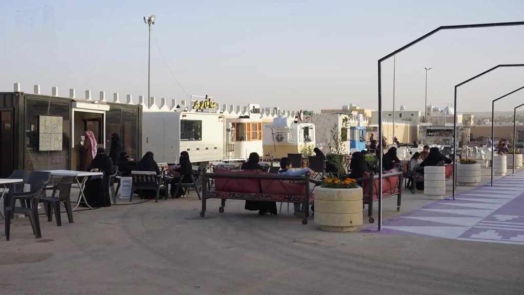 مهرجان تمور الجوف يفتح آفاق الاستثمار لـ16 من شباب عربات الأطعمة المتنقلة بدومة الجندل