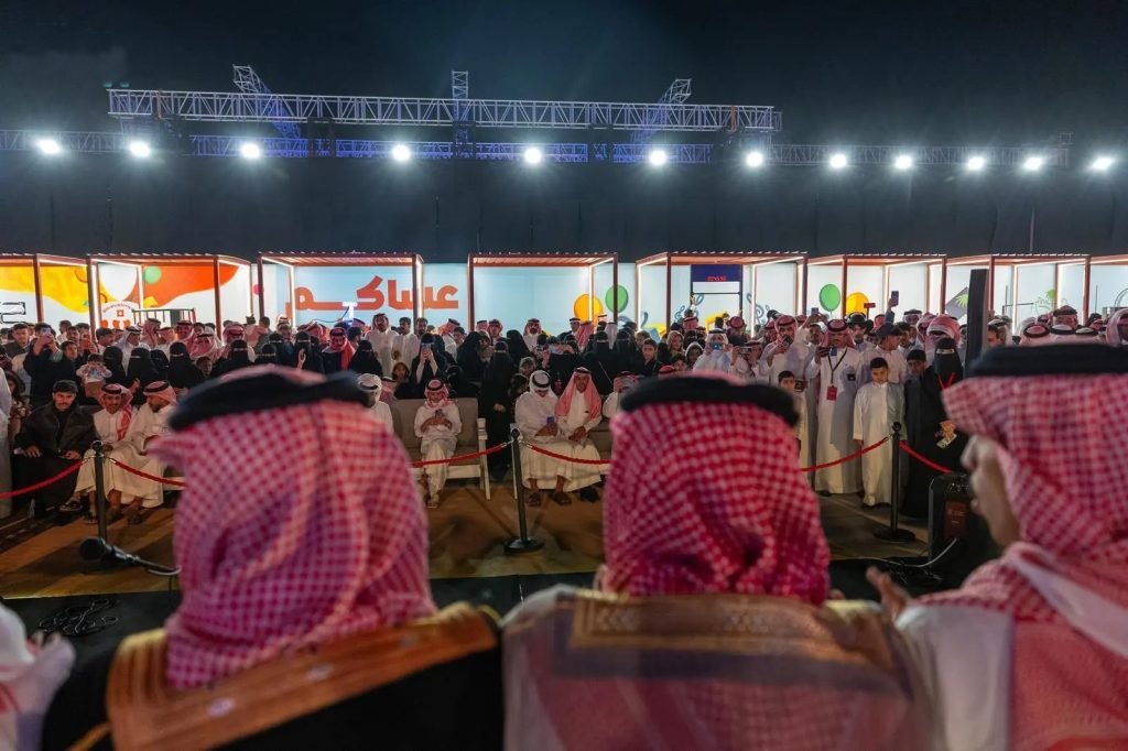 فن الدحة يلفت الأنظار في احتفالات عيد الفطر بمدينة عرعر بالحدود الشمالية