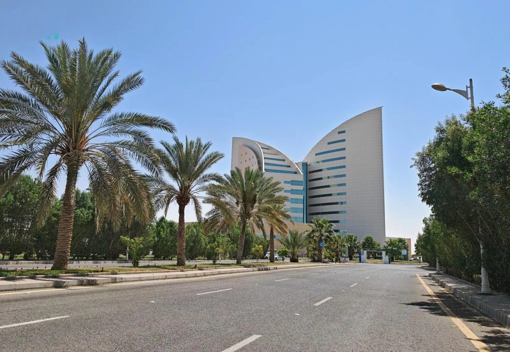 Najran University Launches "Horizons and Challenges of Research Excellence" Forum to Foster Scientific Innovation and Develop Researchers' Skills