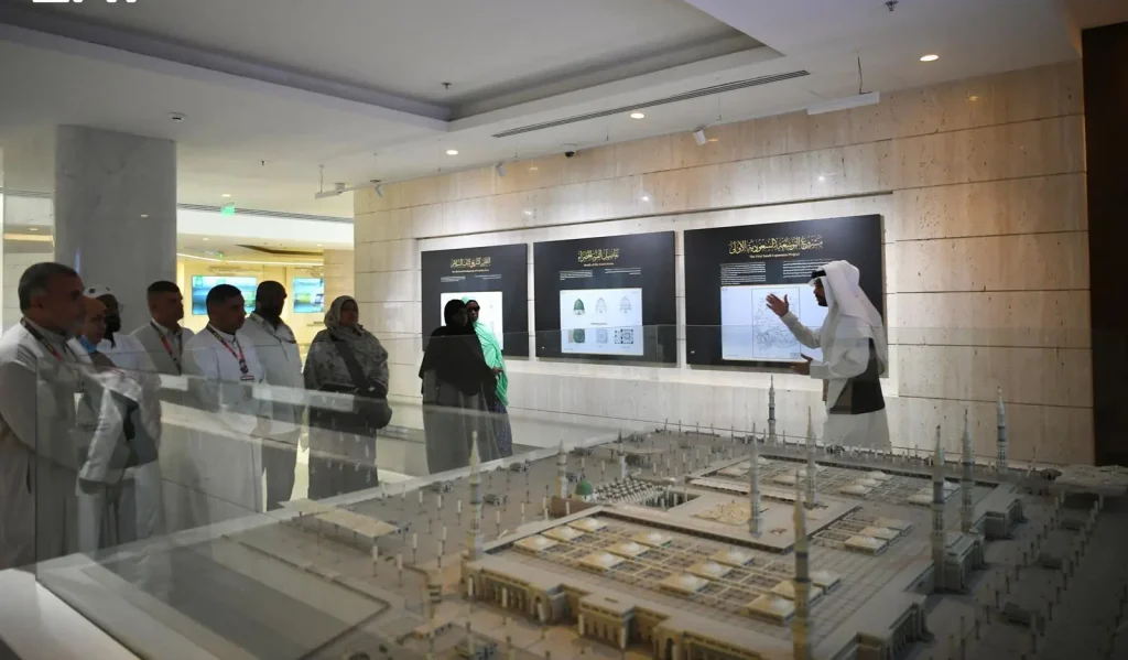 معرض عمارة المسجد النبوي يوثق رحلة التوسعات التاريخية ويثري تجربة زوار المدينة المنورة