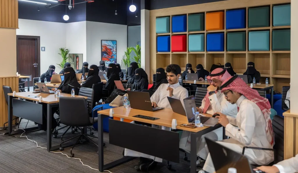 Tarmeez Association in Al Jouf Trains Participants to Build Websites Without Code