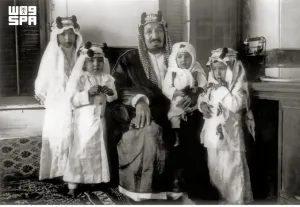 وثائق تاريخية تكشف جوانب من نهج الملك عبدالعزيز في التعليم ورعاية الحقوق والاهتمام بالمجتمع