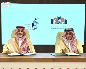 توقيع اتفاقية بين المركز الوطني للصقور ومركز الملك عبدالعزيز للخيل العربية الأصيلة
